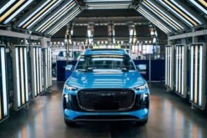 АГР запустил производство кроссовера Tenet T8 в Калуге