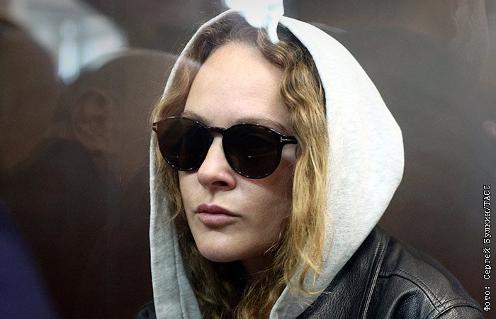 Актриса Аглая Тарасова обвинена в контрабанде наркотиков