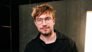 Александр Петров в новой роли: борьба с зависимостью на экране