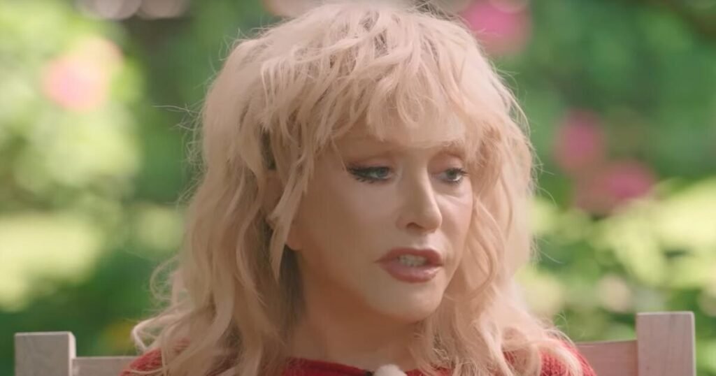 Алла Пугачева спела для поклонников на берегу Рижского залива