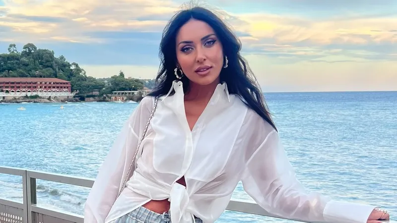 Алсу трогательно поздравила старшую дочь Сафину с 19-летием