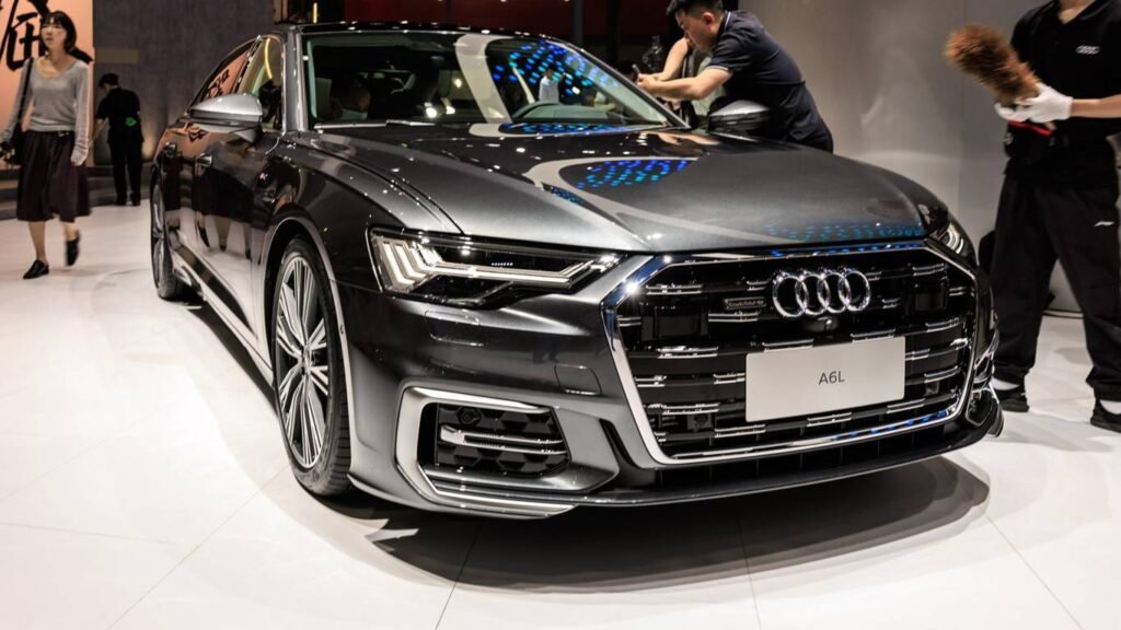 Audi переходит на новый уровень: прекращены продажи бензиновых A5, A6 и S5