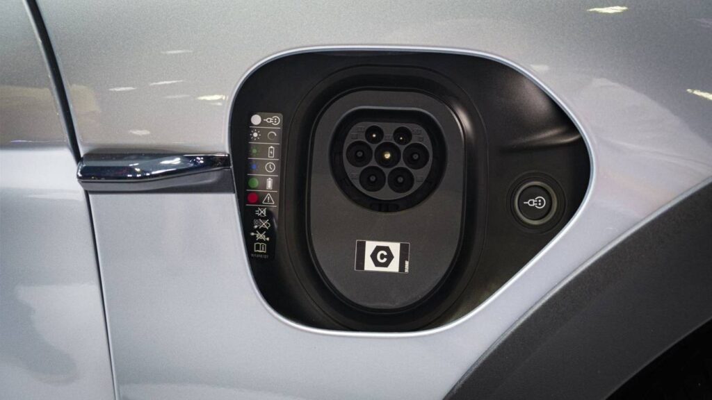 BMW и Volkswagen: зависимость от Венгрии и Китая