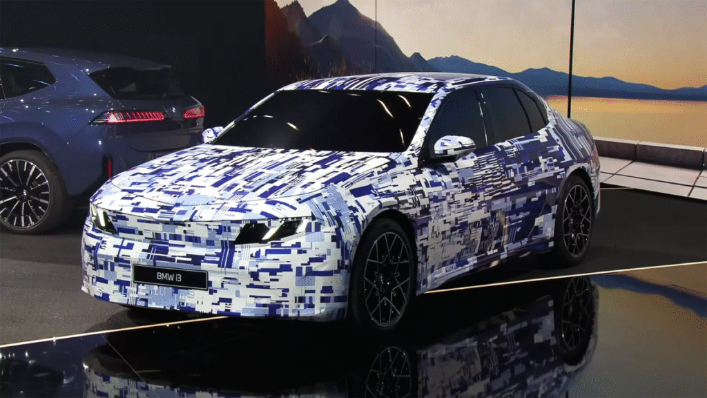 BMW представила седан i3 нового класса: инновации и комфорт