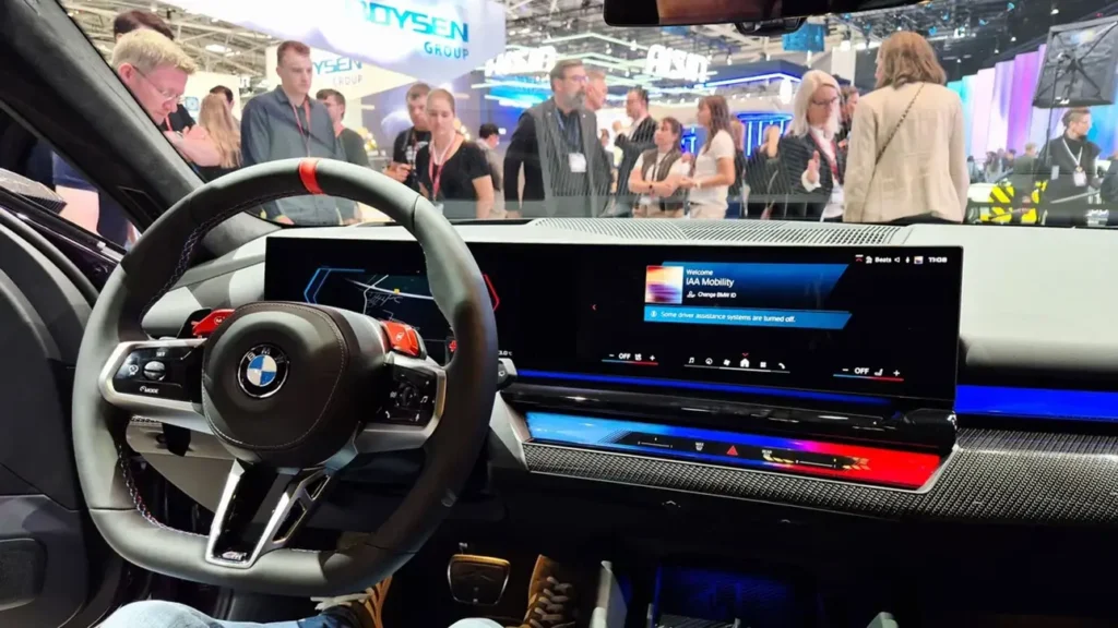 Большинство водителей игнорируют Apple CarPlay