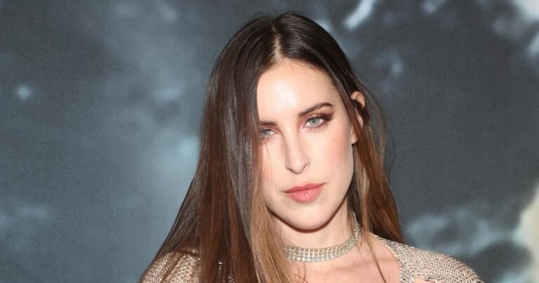 Дочь Брюса Уиллиса поддержала мать после развода