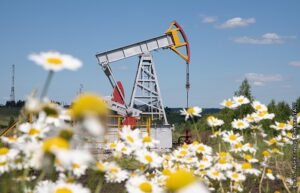 Доходы России от нефтеэкспорта снизились на 6,4% в августе