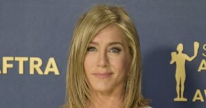 Дженнифер Энистон и ее бойфренд попали в объектив папарацци в Нью-Йорке