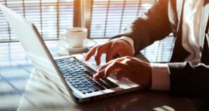 Эксперт «Лаборатории Касперского» призвала обновить ОС компьютера для защиты от киберугроз