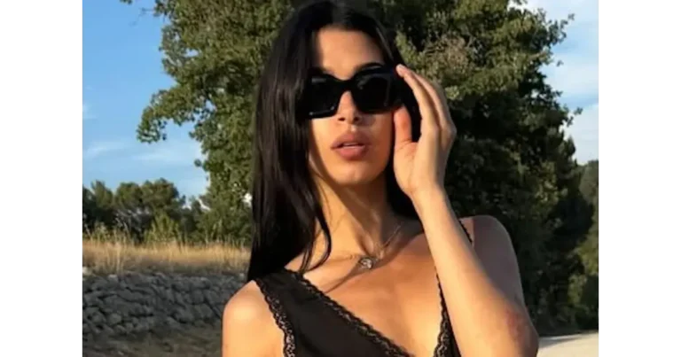 Эрика Кикнадзе, падчерица Ивана Урганта, появилась на Cosmoscow в Москве