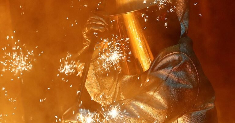 ЕС ударил по экспорту индийской стали: сравнение с санкциями Трампа