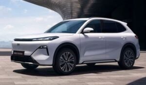 Geely привезет в Россию подзаряжаемый гибрид EX5 EM-i