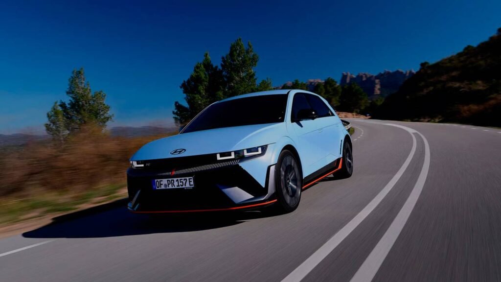 Hyundai Ioniq5 N Essential: Бюджетный электрокроссовер с бешеной мощностью