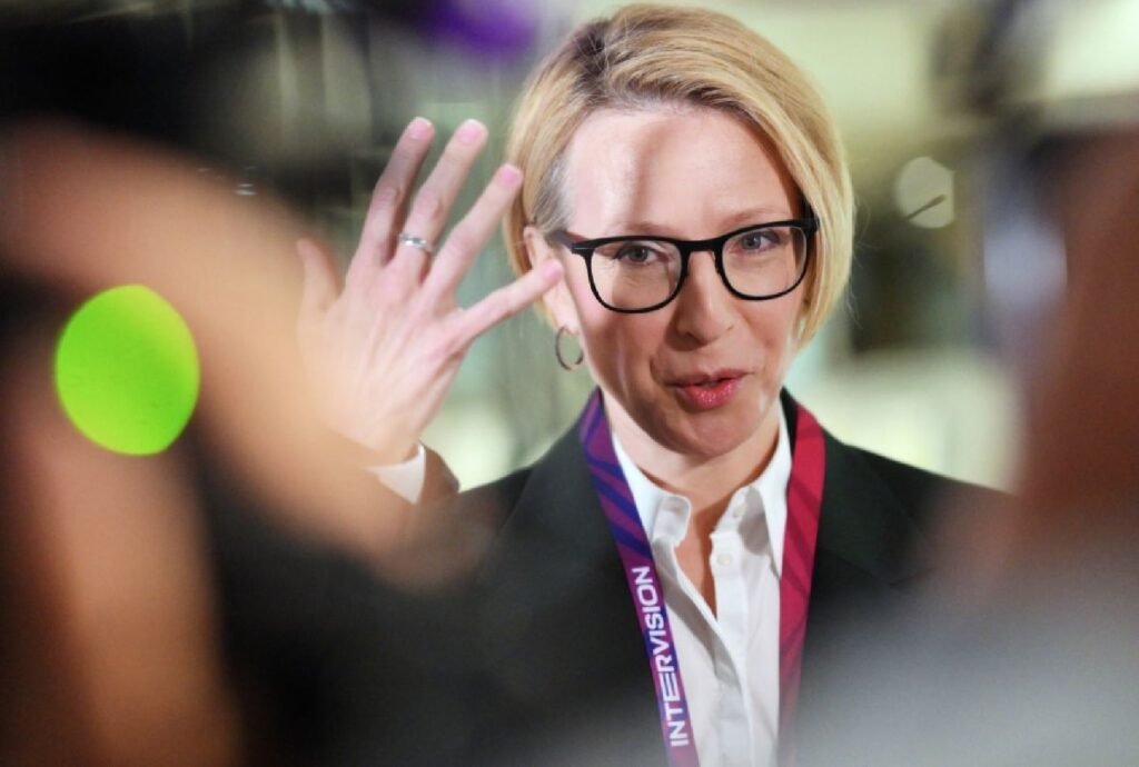 Яна Чурикова о борьбе с булимией и анорексией