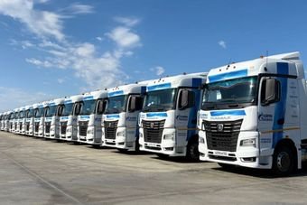 Инновационные КАМАЗы на СПГ отправились в транссибирский пробег