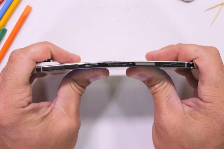 iPhone Air доказал звание самого прочного смартфона Apple