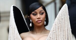 Карди Би раскрывает четвертую беременность и поделилась своим самочувствием