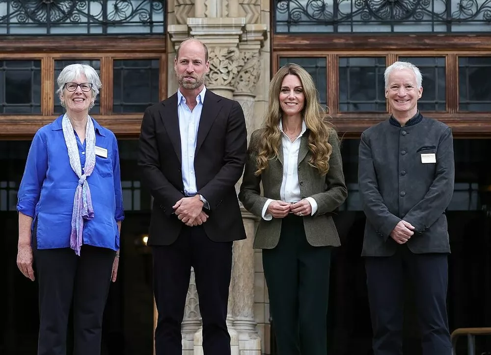 Кейт Миддлтон появилась на публике с новой светлой прической