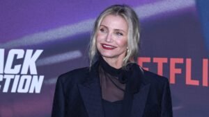 Кэмерон Диаз с 5-летней дочерью на прогулке