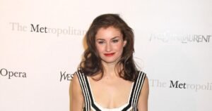 Хлоя Кардашьян возглавила Vogue: новая эра для легендарного журнала