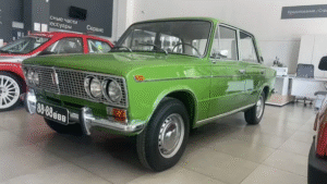 Коллекционный ВАЗ-2103 за 2 млн рублей: в России стартовали продажи ретро-авто