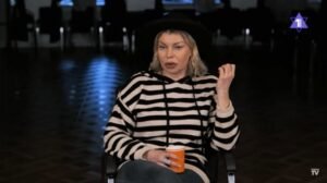 Композитор Леонид Величковский требует 2,45 млн рублей с Лады Дэнс и лейбла «Джем»