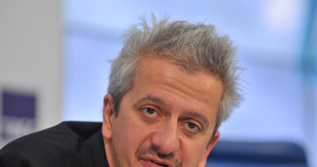 Константин Богомолов трогательно поздравил дочь с 15-летием