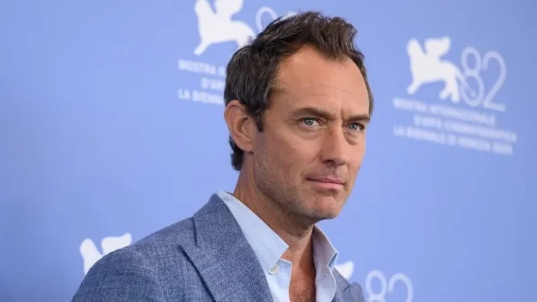 «Кремлевский волшебник» с Джудом Лоу в роли Путина: смешанные отзывы критиков