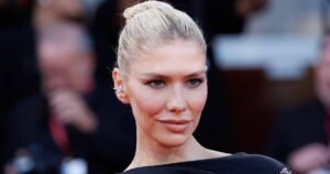 Лена Перминова гордится 11-летней дочерью на светском мероприятии