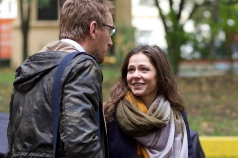 Любовные треугольники в российских сериалах: драмы и страсти