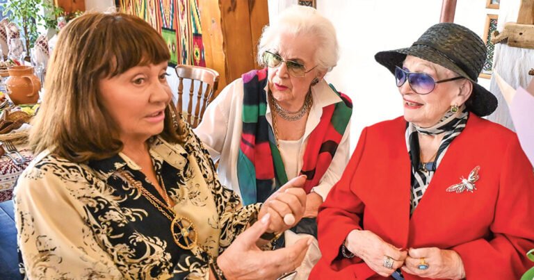 Людмила Хитяева отмечает 100-летие: творческий путь и признания коллег