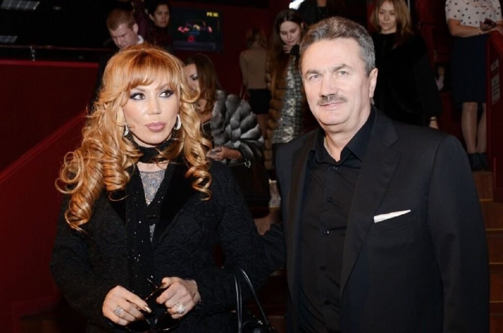 Маша Распутина вышла замуж за Виктора Захарова после 25 лет гражданского брака