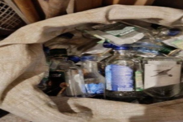 Массовое отравление метиловым спиртом в Ленобласти: шестеро погибших