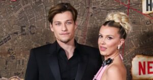 Милли Бобби Браун и Джейк Бонджови впервые стали родителями: фото дочери