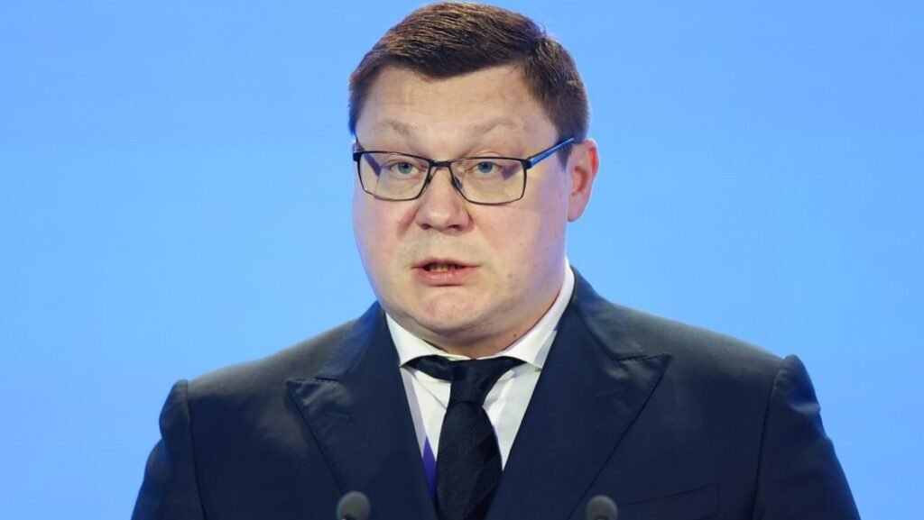 Митрофанов: переговоры о матче Россия - США идут при поддержке Лаврова