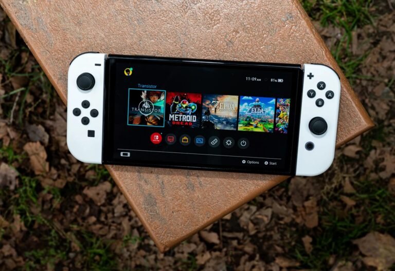Nintendo Switch OLED рекордно подешевела в России