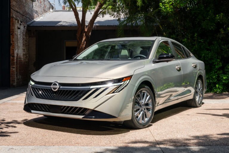 Новый Nissan Sentra 9-го поколения: обновления и характеристики