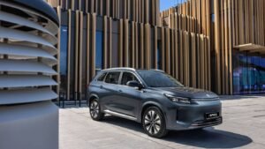 Обновленный Evolute i-Space: 1250 км на полном баке и российская сборка