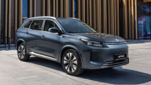 Обновленный Evolute i-Space поступил в продажу в России: цены и характеристики