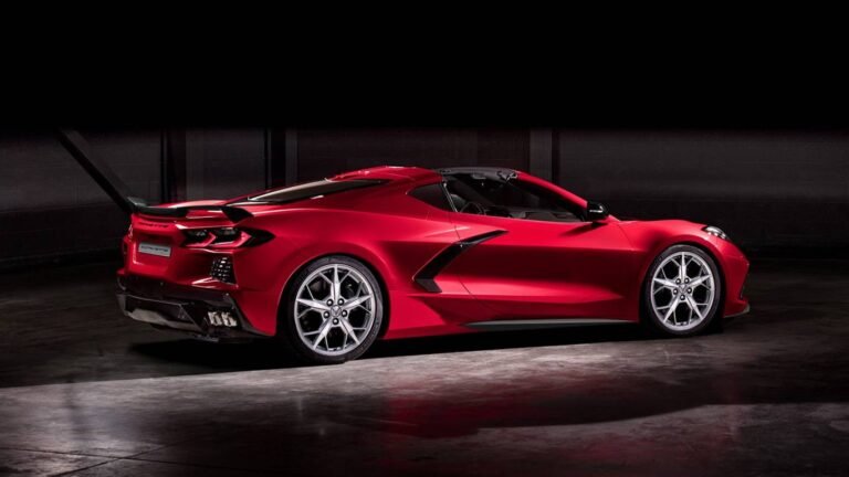 Онлайн-конфигуратор Chevrolet Corvette 2026 года - выберите свой суперкар