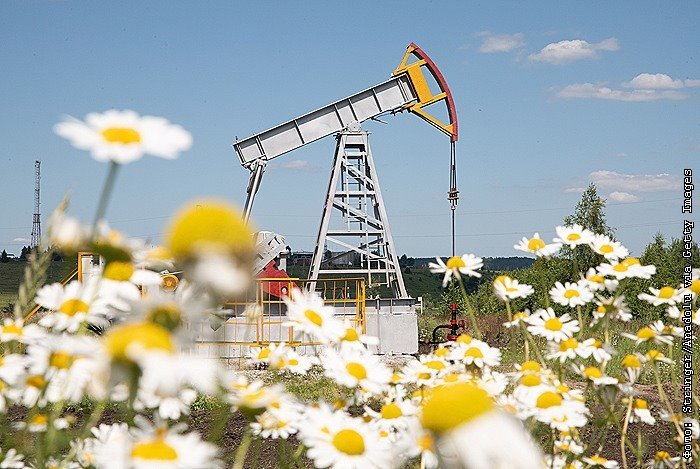 ОПЕК+ увеличит добычу нефти в октябре на 137 тыс. б/с