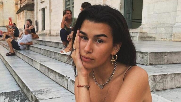 Падчерица Ивана Урганта Эрика Кикнадзе закрутила роман с рэпером 9mice