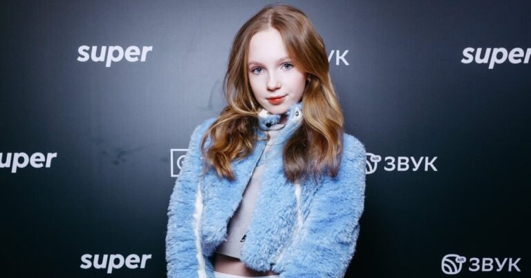 Певица Betsy анонсирует осенний хит и делится музыкальными предпочтениями