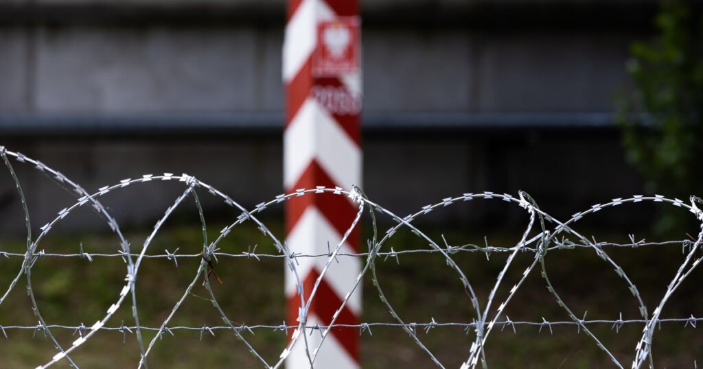 Польша готовится возобновить транспортное сообщение с Беларусью