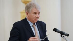 Посол РФ: Россия не причастна к протестам во Франции