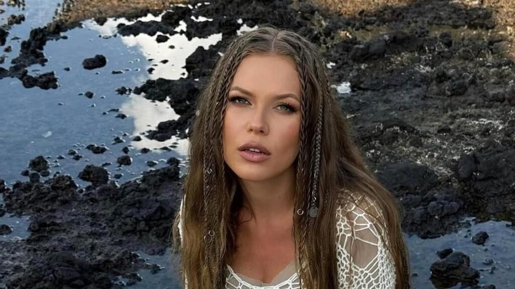 Рита Дакота объяснила, почему не вернется в Россию