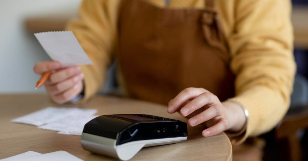 Россияне рассказали, как сравнивают цены перед покупкой