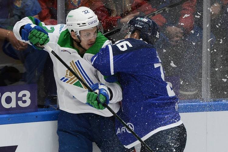 «Салават Юлаев» проиграл «Торпедо» в первом матче нового сезона КХЛ