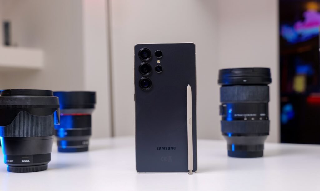 Samsung Galaxy S25 Ultra подешевел до 70 480 рублей - лучший флагман Android