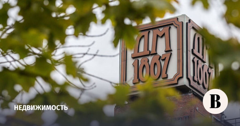 Сбер и владелец Azimut Hotels ищут инвестора для крупного офисного комплекса в Москве